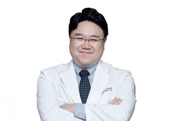 ▲사진=신진협 잠실 본브릿지병원 원장