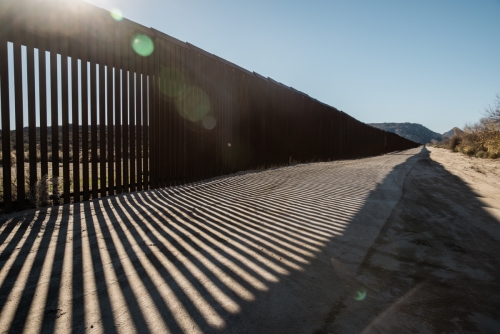 ▲미국과 멕시코 사이 국경에 설치된 울타리. UPI연합뉴스 

