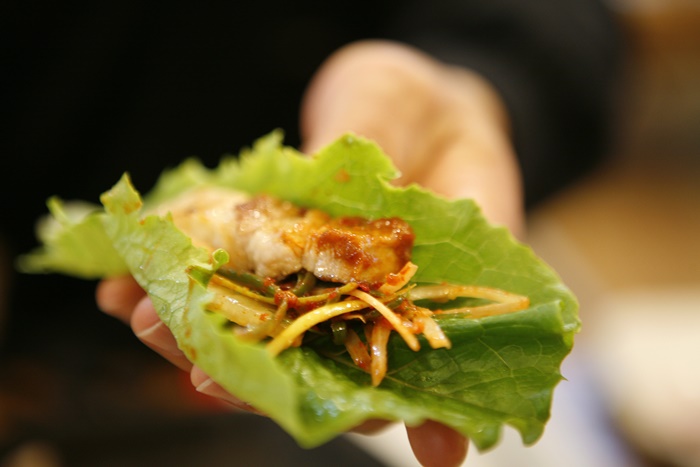 ▲삼겹살 파절이 상추쌈.