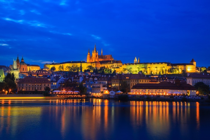 ▲체코 프라하성 야경.(사진제공=인터파크투어)
