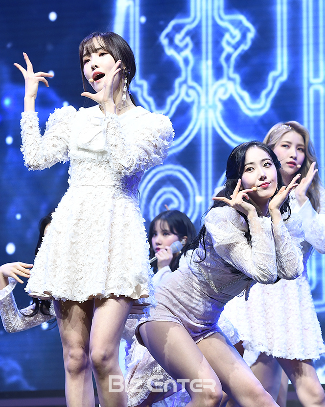 ▲여자친구 유주, 신비(사진=고아라 기자 iknow@)