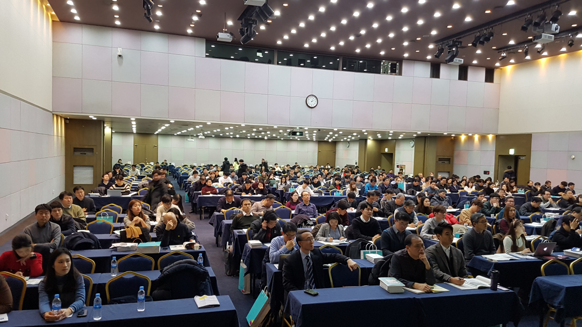 ▲서울지방중소벤처기업청이 지난 24일 한국과학기술회관 국제회의장에서 '2019년 중소‧벤처‧소상공인 지원사업 설명회'를 열었다.(사진제공=서울지방중소벤처기업청)