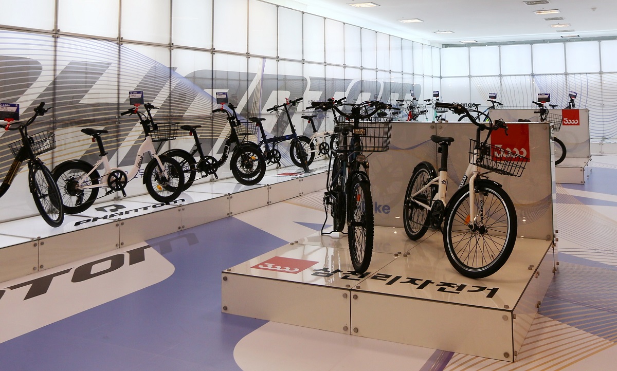 ▲삼천리자전거 2019 신제품 발표회 전기자전거 전시장 전경.(삼천리자전거)