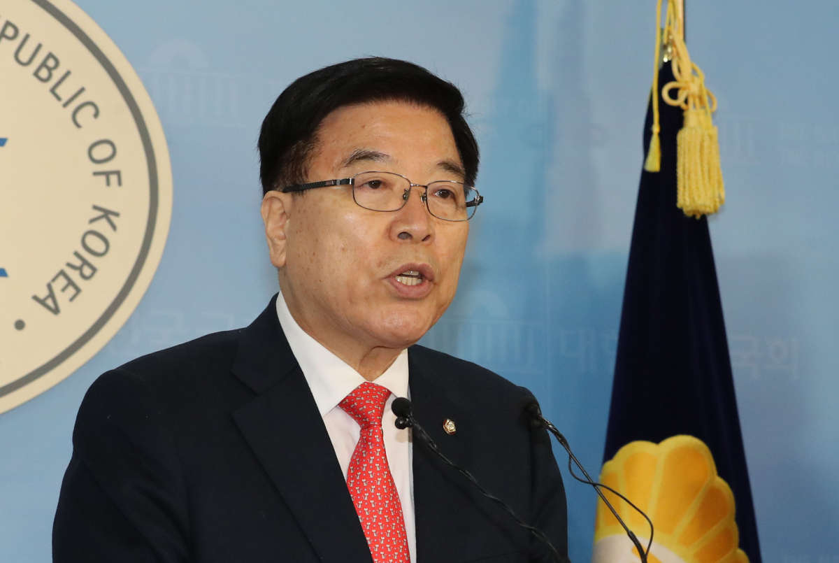 ▲자유한국당 김광림 의원이 27일 오전 국회 정론관에서 전당대회 최고위원 출마 선언 기자회견을 하고 있다.(연합뉴스)