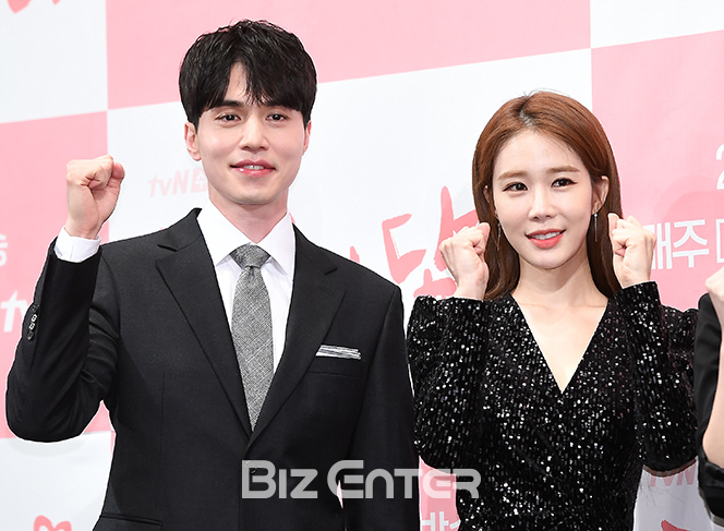 ▲이동욱, 유인나(사진=고아라 기자 iknow@)