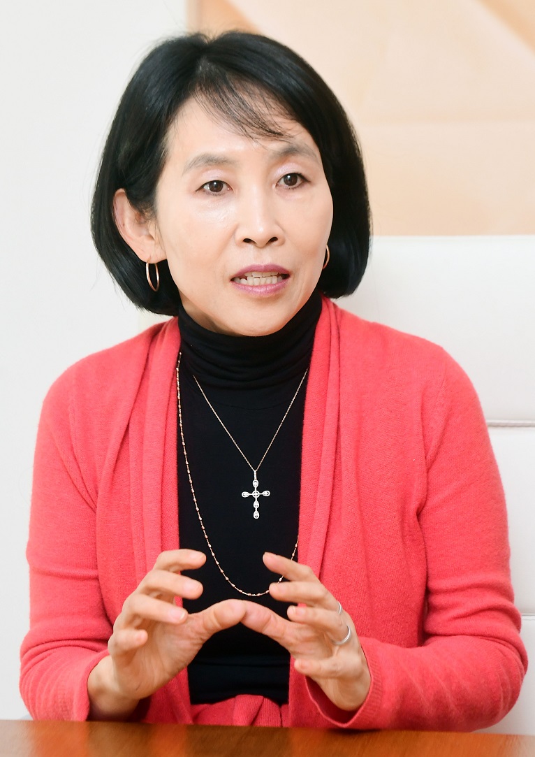 ▲양윤선 메디포스트 대표가 23일 경기도 성남시 분당구 본사 회의실에서 이투데이와 인터뷰를 하고 있다. 고이란 기자 photoeran@