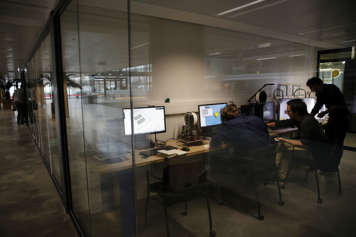 ▲프랑스 파리에 위치한 세계에서 가장 큰 스타트업 인큐베이터 스테이션에프. 파리/AP연합뉴스