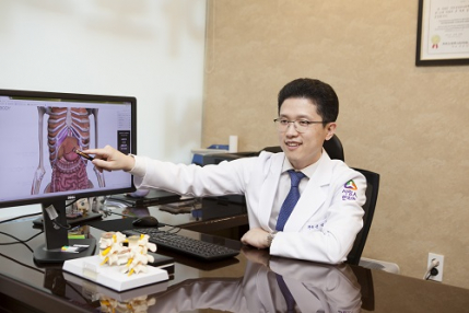 ▲사진=신진봉 수원담적 사랑인한의원 원장