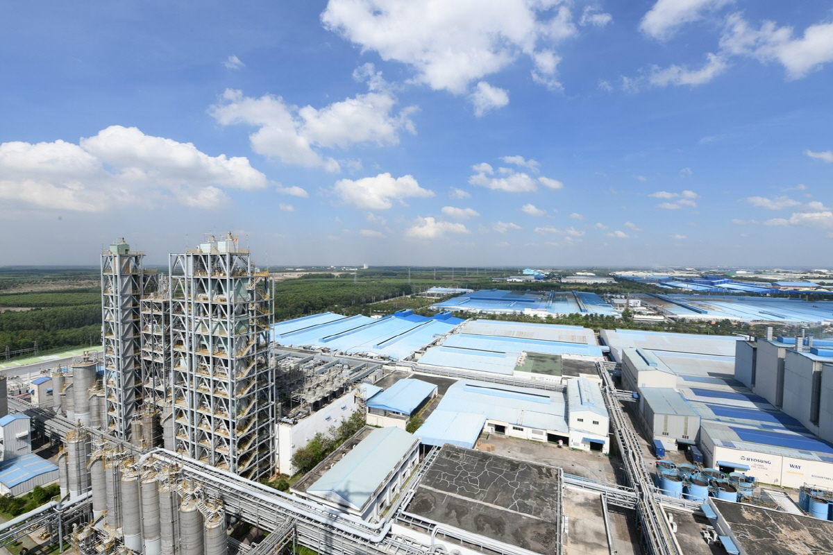 ▲베트남 호치민 인근 동나이성 연짝공단에 위치한 효성 베트남법인의 전경