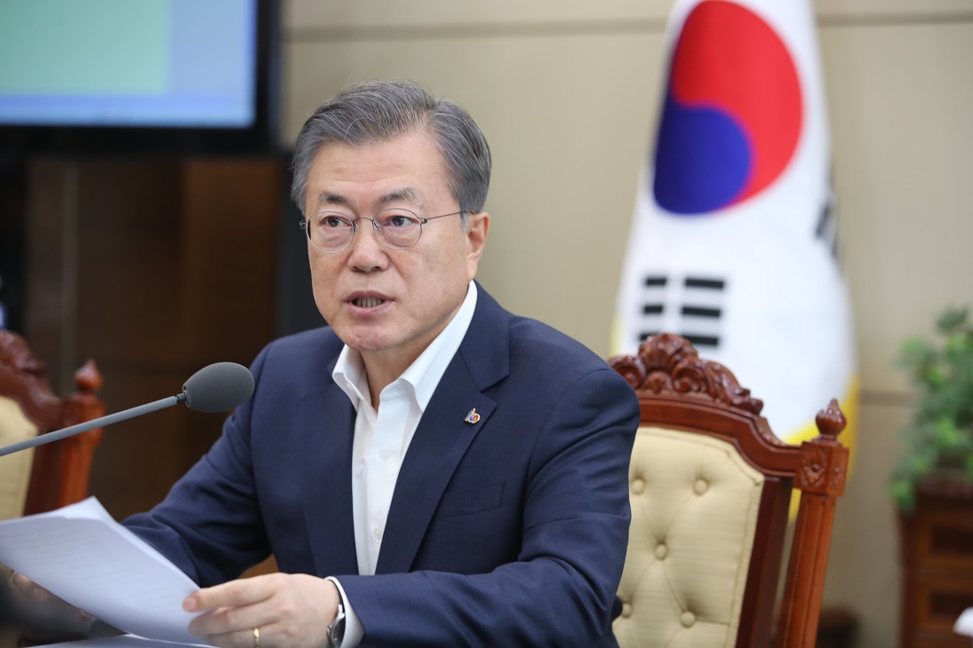 ▲문재인 대통령이 25일 오후 청와대 여민관에서 열린 수석·보좌관 회의에서 발언하고 있다.(연합뉴스)