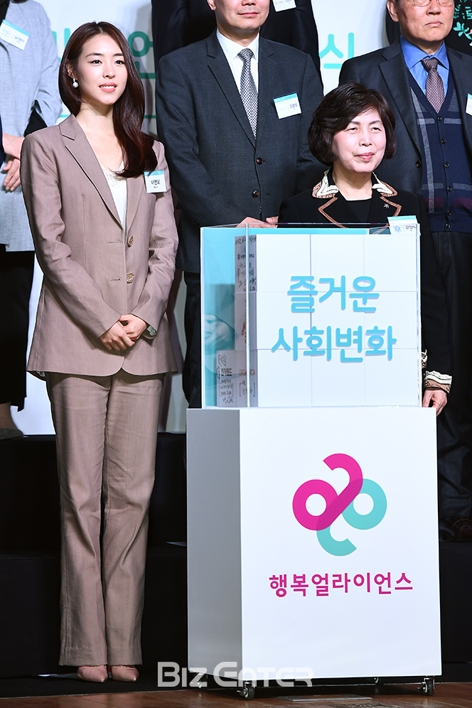 ▲이연희, 강정애(사진=고아라 기자 iknow@)