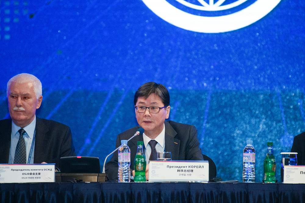 ▲손병석 코레일 사장이 34차 OSJD 사장단회의 실무회의에 앞서 환영사를 하고 있다.  (출처=코레일)