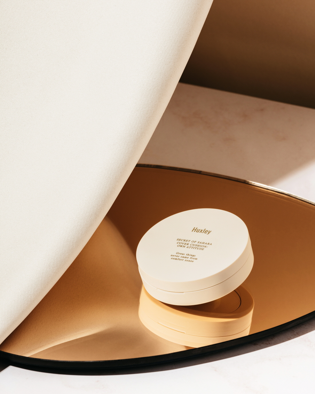 ▲헉슬리 커버 쿠션 오운 애티튜드(사진제공=헉슬리)