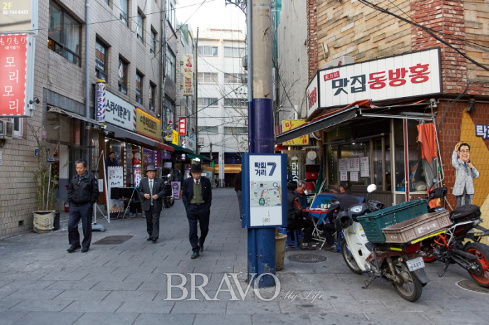 ▲맛집 동방홍 인근 락희거리 풍경