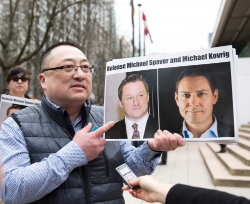 ▲작년 12월 중국이 구금한 마이클 코브릭(오른쪽)과 마이클 스페이버. AFP연합뉴스
