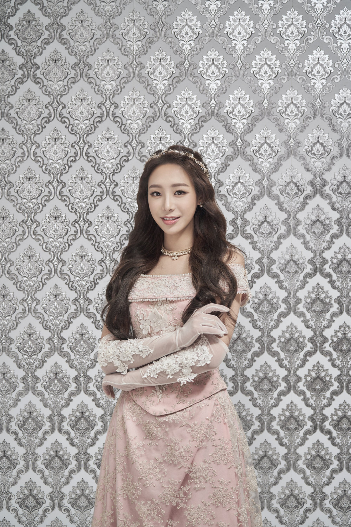 ▲'안나 카레니나' 리딩북의 리더로 뮤지컬에서 '키티세르바츠카야’역을맡은 배우 유지가 참여했다.(사진제공=밀리의서재)