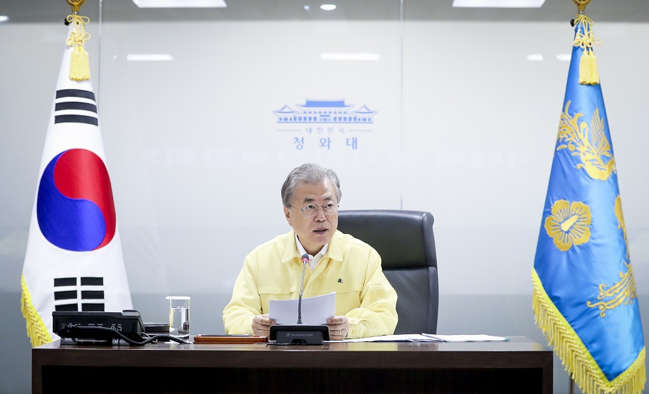 ▲문재인 대통령이 29일 오전 국가위기관리센터에서 2019년 을지태극 국가안전보장회의(NSC) 회의를 주재하고 있다.(사진제공=청와대)