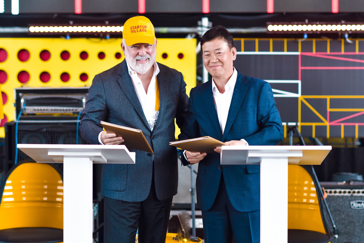 ▲현대차가 러시아 차량공유시장 진출을 위해 러시아 첨단산업의 메카인 스콜코보 혁신 센터와 차량 공유 스타트업 법인 신설을 위한 파트너십을 체결했다. 올해 하반기 차량 공유 서비스인 ‘현대 모빌리티’ 브랜드를 런칭하고 러시아 모빌리티 시장 공략에 박차를 가할 계획이다. (사진제공=현대차)