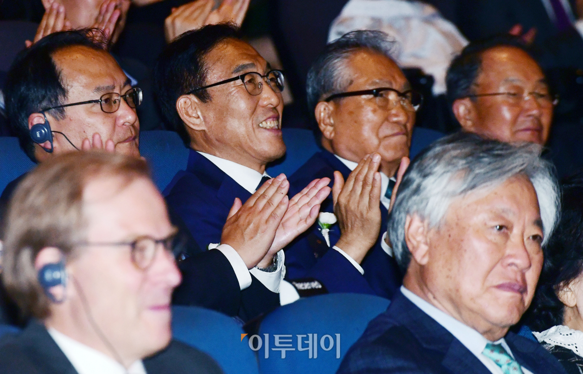 ▲31일 서울 중구 호암아트홀에서 열린 ‘제29회 호암상 시상식’에 참가한 김기남 삼성전자 DS(디바이스솔루션) 사업부 부회장 (고이란 기자 photoeran@)