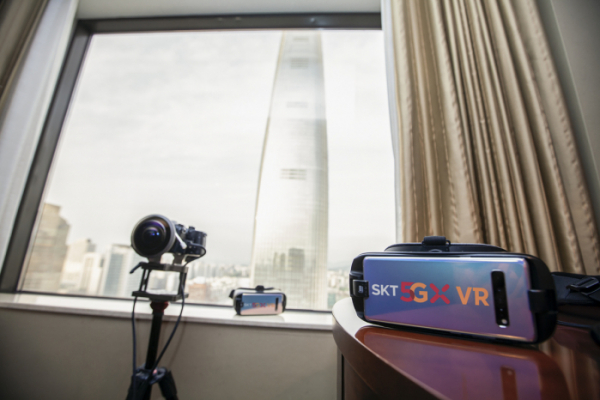 ▲5G VR 생중계를 위한 360도 특수카메라 및 VR기기. (SK텔레콤)