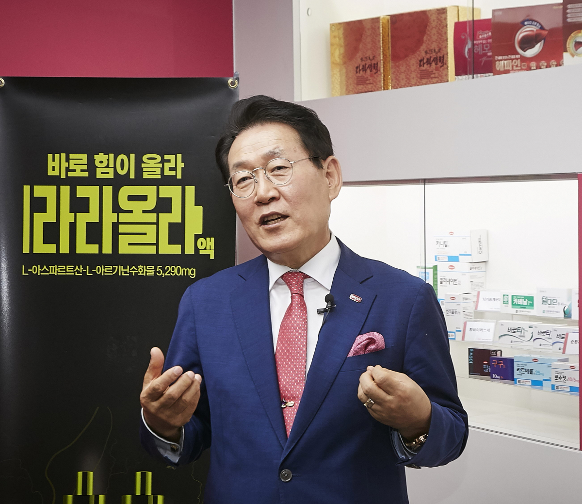 ▲김국현 이니스트그룹 회장이 지난달 30일 경기 용인 이니스트그룹 용인사무소에서 바이오제약 산업에 대한 이니스트그룹의 청사진을 밝히고 있다.(사진제공=이니스트그룹)