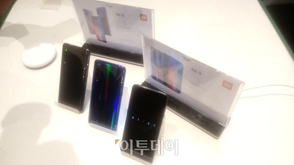 ▲샤오미의 프리미엄 스마트폰 ‘미(Mi) 9’ (사진=한영대 기자 yeongdai@)
