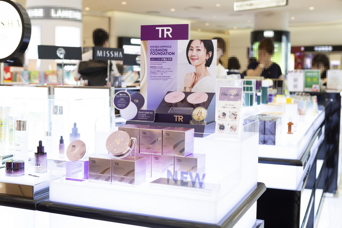 ▲롯데백화점 잠실월드점(사진제공=에이블씨엔씨)