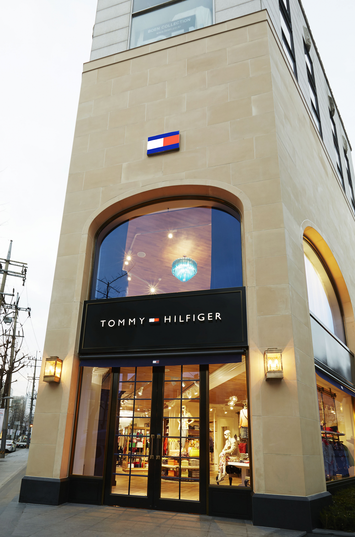 ▲타미힐피거 가로수길 직영점(사진제공=한섬)