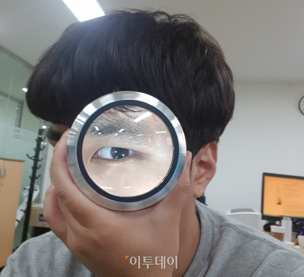 ▲이렇게 쓰는 물건은 아니다. (김정웅 기자 cogito@)