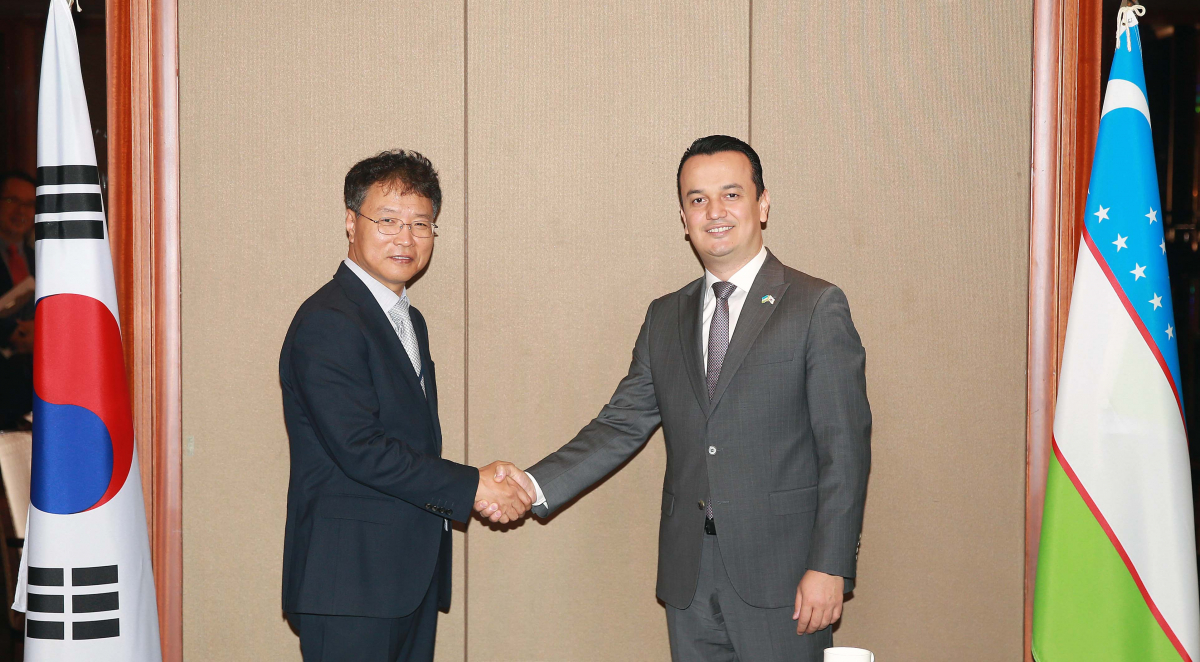 ▲산업통상자원부는 20일 서울 소공동 롯데호텔에서 '제1차 한-우즈베키스탄 워킹그룹 회의'를 열었다.(사진 제공=산업통상자원부)