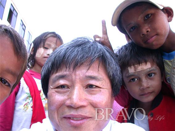 ▲타나카를 바른 미얀마 아이들( 사진= 변용도 동년기자)