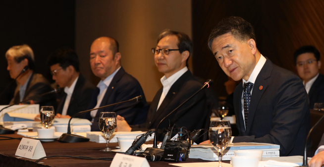 ▲박능후 보건복지부 장관이 5일 2019년도 제6차 국민연금기금운용위원회에서 모두발언을 하고 있다.(뉴시스)