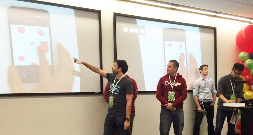 ▲온라인 교육업체 유다시티 학생들이 구글에서 프레젠테이션을 하고 있다.  출처 세바스찬 스런 트위터