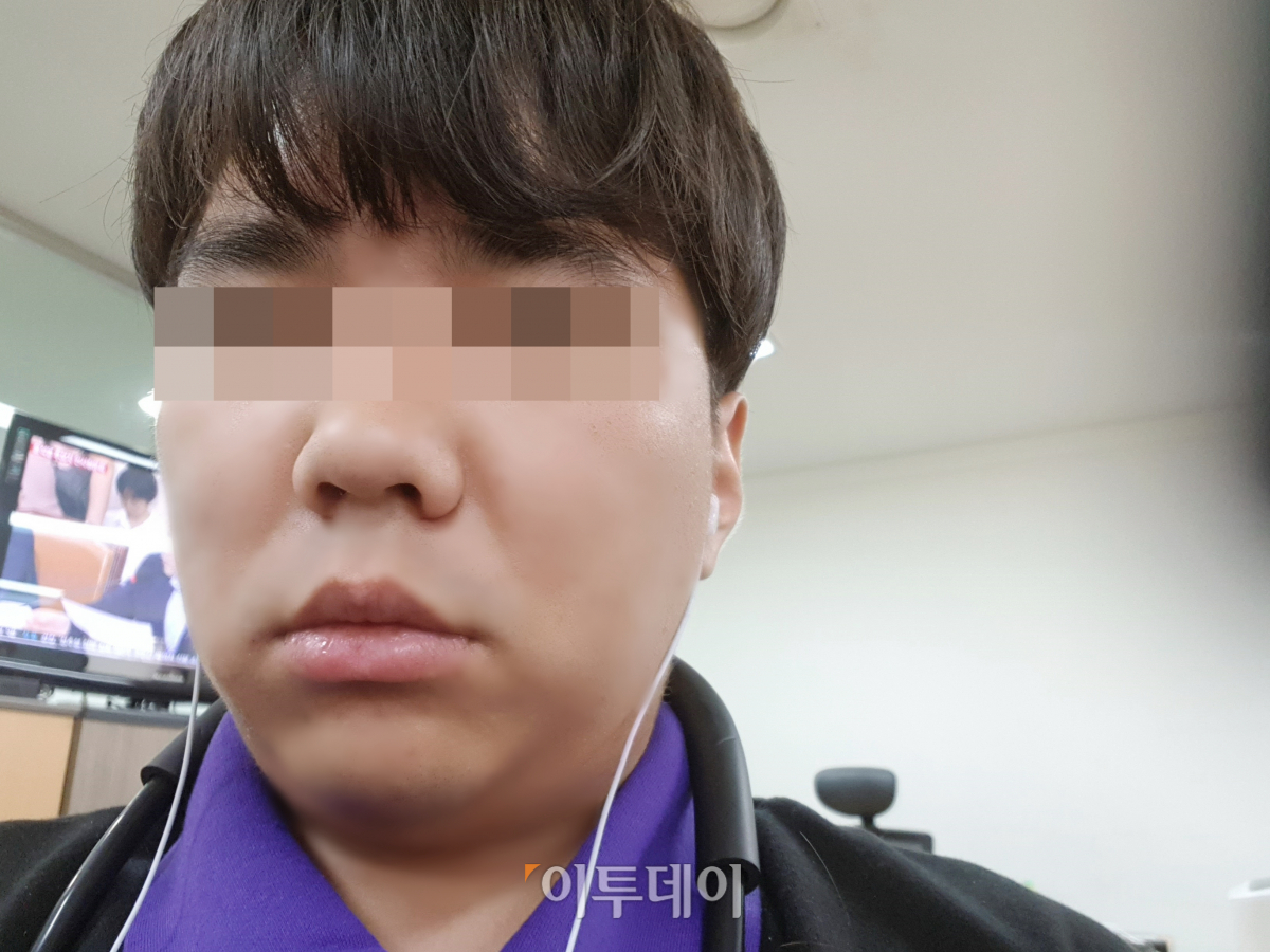 ▲사진이 이런식으로 찍히는데 이걸로 방송하기는 좀 그렇지 않을까. (물론 기자는 위에서 찍어도 이렇게 생겼다) (김정웅 기자 cogito@)