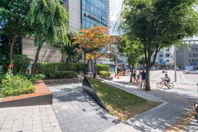 ▲72시간 도시생생 프로젝트 송파구 송파동 가로쉼터(사진 = 서울시)