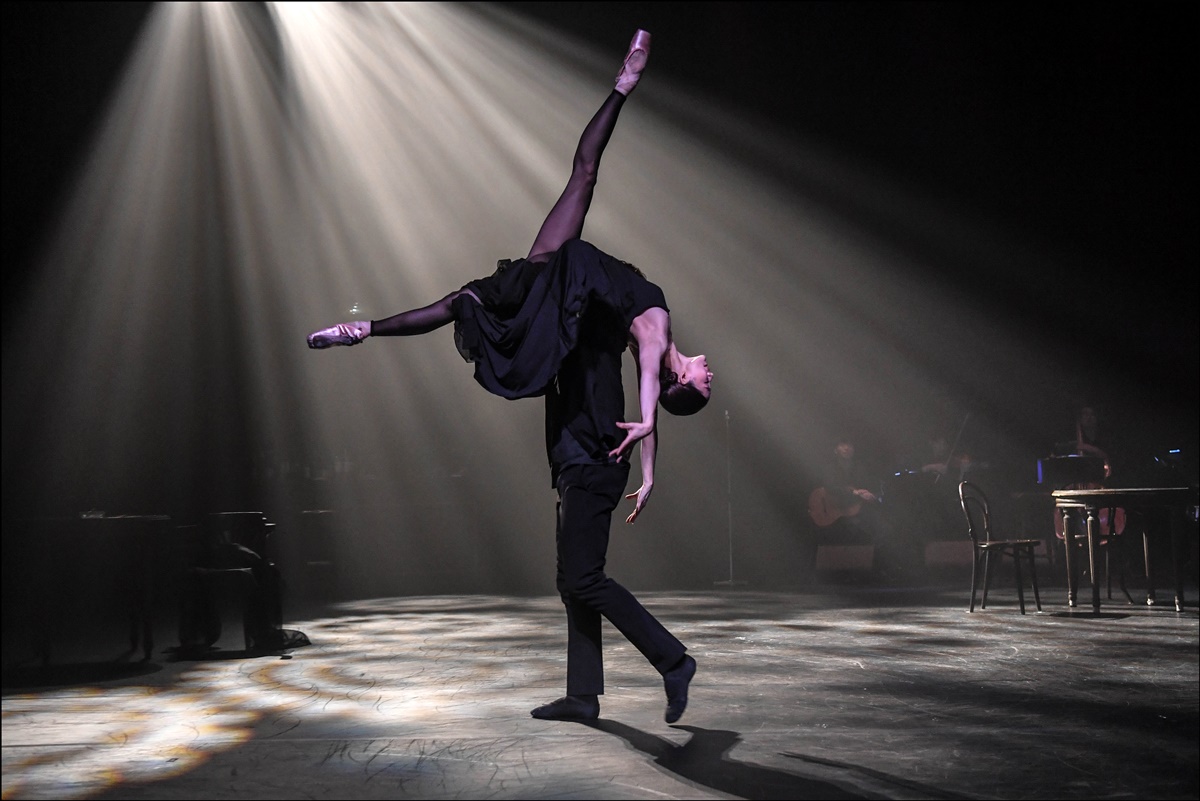 ▲김주원이 파트너 이영철과 완벽한 호흡을 보이고 있다.