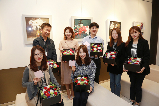 ▲HDC현대산업개발 직원들은 시차 출퇴근제를 활용해 대학원 진학, 취미생활 등 자기계발을 위한 시간으로 보내고 있다(사진=HDC현대산업개발)