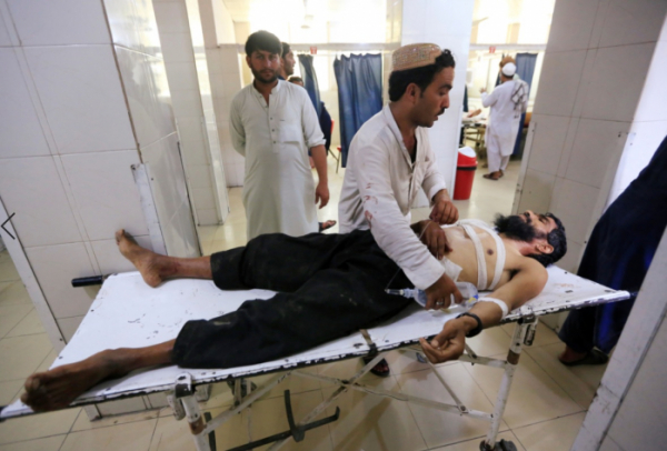 ▲아프간 결혼식장서 10대가 자살폭탄 테러를 일으켜 최소 6명이 사망했다.(AP=연합뉴스)