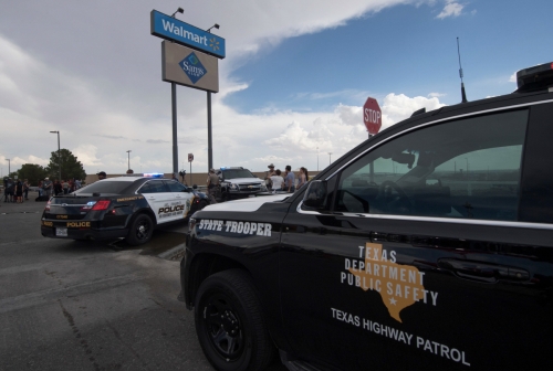 ▲3일(현지시간) 미 텍사스주 엘파소에 있는 월마트에서 총격사건이 발생해 20명이 사망했다. 엘파소/AFP연합뉴스 
