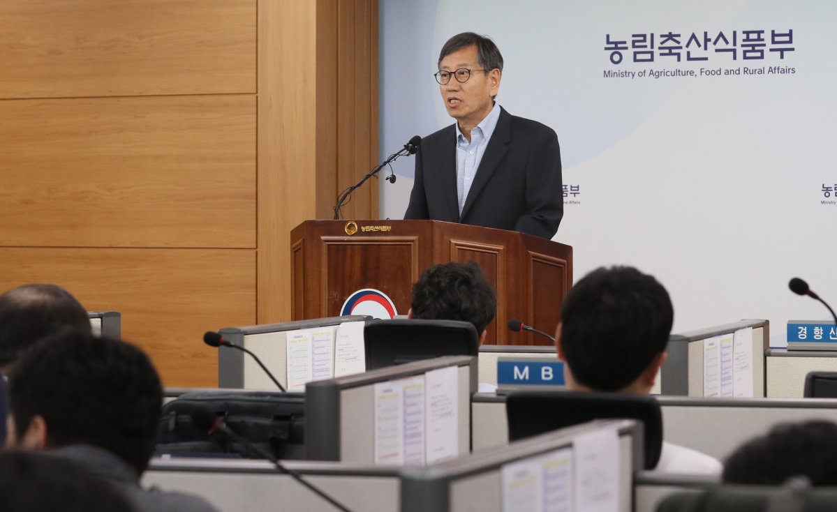 ▲박진도 농어업농어촌특별위원장이 7일 정부세종청사에서 출범 100일을 맞은 농특위의 활동 내용과 향후 추진계획을 밝히고 있다. 2019.08.07. (뉴시스)