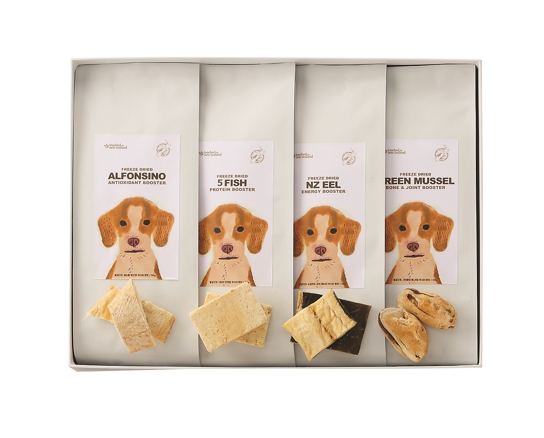 ▲반려동물 간식(개)(사진제공=신세계백화점)