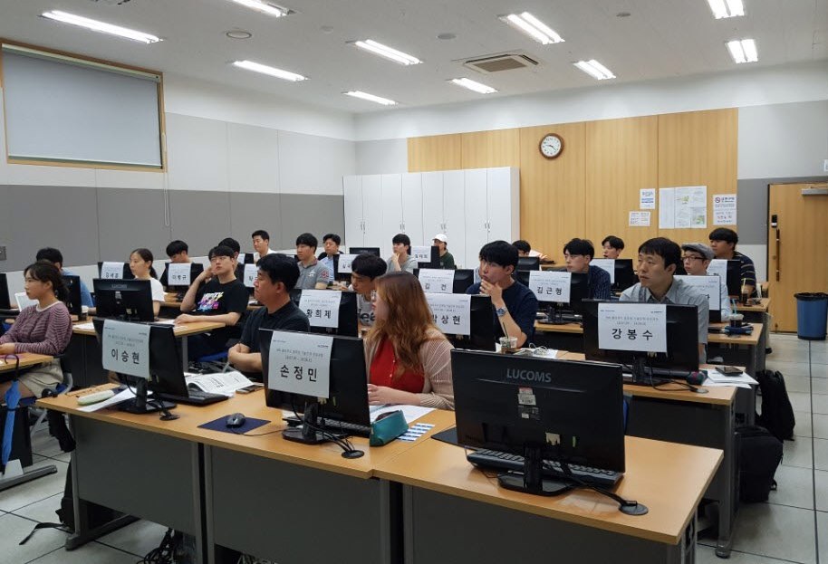 ▲지난해 클라우드컴퓨팅 기술인재 양성과정 교육 모(사진제공=한국전파진흥협회)