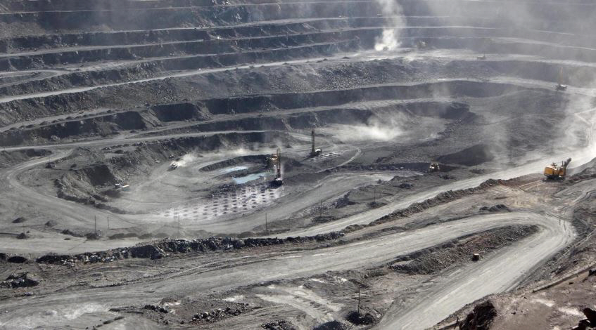 ▲중국의 희토류 주요 산지인 내몽골자치구 (로이터/연합뉴스)