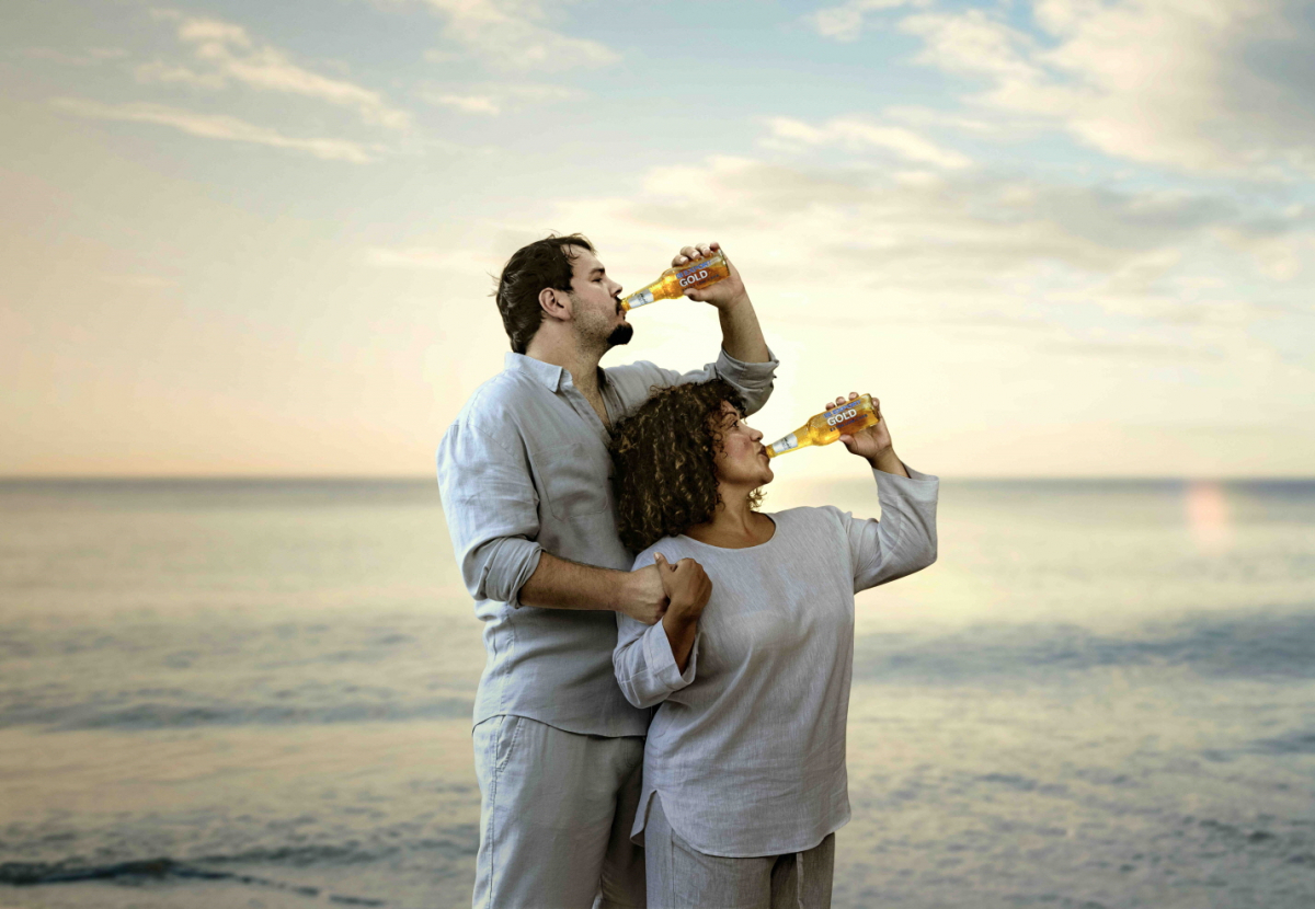 ▲Colenso BBDO의 'I'm Drinking it For You'. 친구들과의 파티보다 파트너와 집에 있는 시간이 더 로맨틱하고 진실되다는 내용의 뮤직비디오.(사진제공=부산국제광고제)