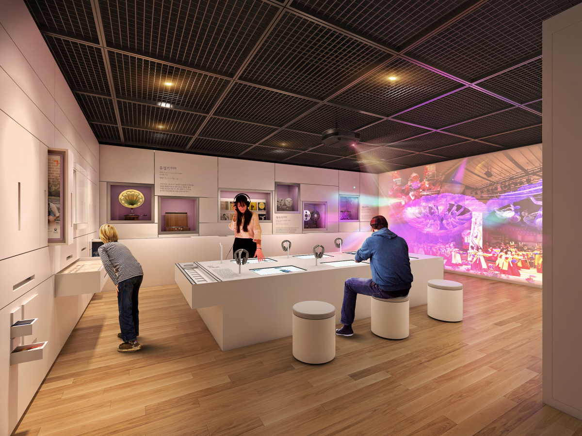 ▲2층 아카이브실. 2007년에 설립한 국악아카이브 소장 자료 중 주목할만한 진귀한 자료를 소개하는 전시실이다.(사진제공=국립국악원)