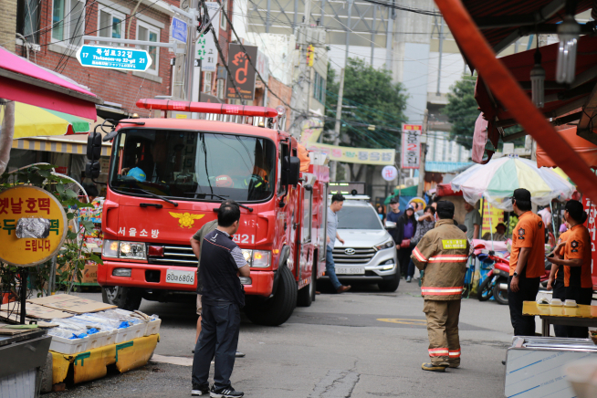 ▲서울시 소방재난본부는 서울시 전역에서 동시다발 소방차 길 터주기 훈련을 21일 오후 2시 실시한다.(사진 = 서울시)
