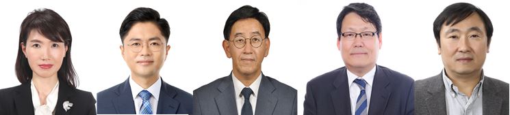 ▲사진 왼쪽부터 신지연 신임 제1부속비서관. 김광진 신임 정무비서관, 유대영 신임 자치발전비서관, 이광철 신임 민정비서관, 정동일 신임 사회정책비서관.(사진제공=청와대)