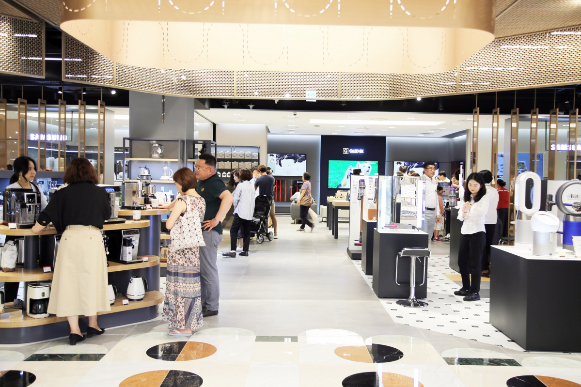 ▲광주신세계가 지난달 23일 생활 전문관을 새롭게 선보였다(신세계백화점)