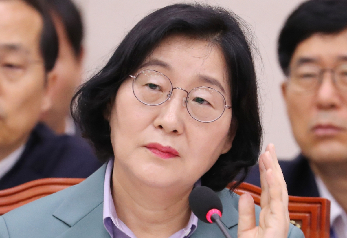 ▲뉴스) 김주형 기자 = 이정옥 여성가족부 장관 후보자가 30일 오전 국회에서 열린 인사청문회에서 의원질의를 경청하고 있다. (사진=연합뉴스)