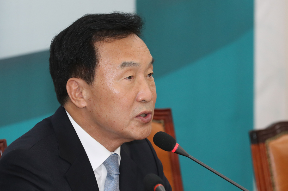 ▲바른미래당 손학규 대표가 1일 오전 국회에서 당대표 취임 1주년 기자간담회를 하고 있다.(사진=연합뉴스)